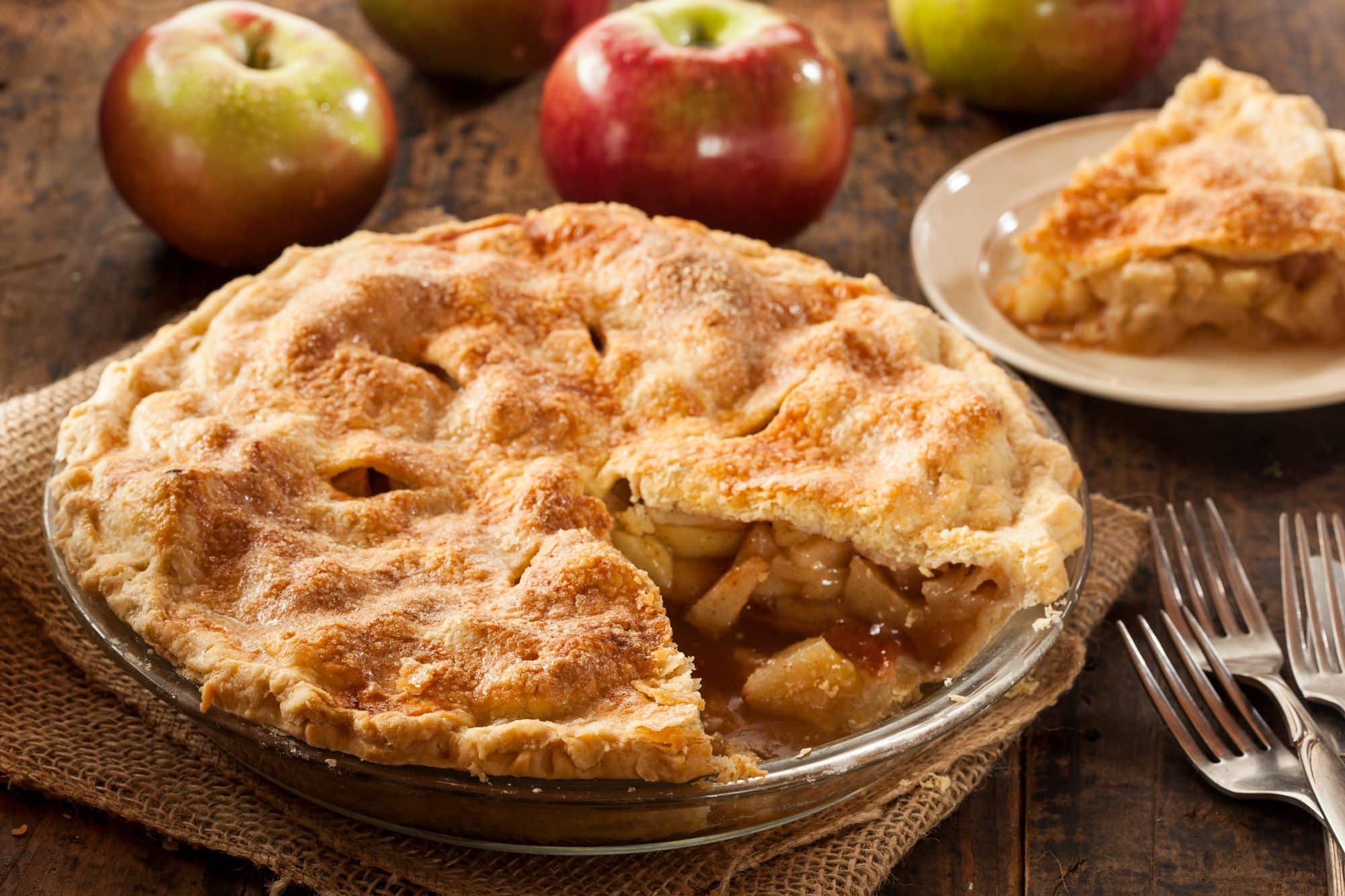 Apple Pie Lauwarmer Apfelkuchen Vom Grill   AdobeStock 57214243 